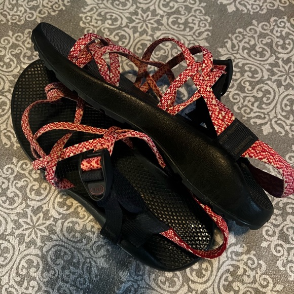 Women’s size 11 chacos. - Picture 4 of 4